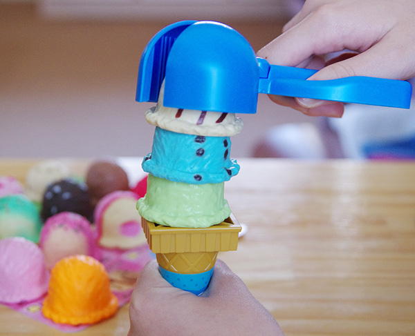 エポックアイスクリームタワー ＋３の遊び方アイス15段積みゲーム